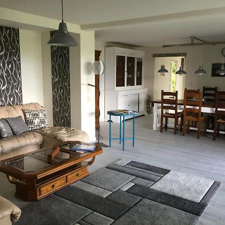Les Gites De La Maison Bleue D'Estialescq エクステリア 写真