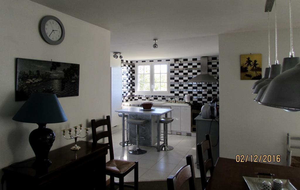Les Gites De La Maison Bleue D'Estialescq エクステリア 写真
