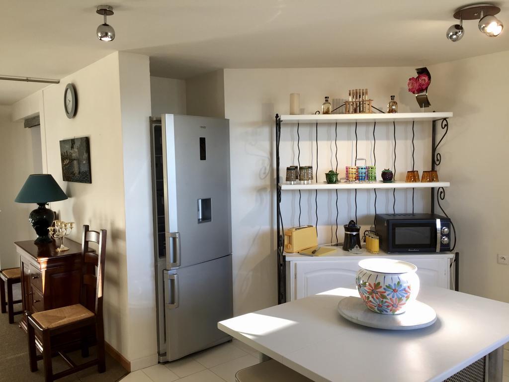 Les Gites De La Maison Bleue D'Estialescq エクステリア 写真